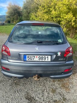 Peugeot 206+  1,4 55kW - 4
