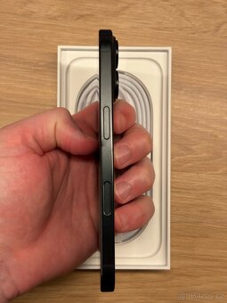 Apple iPhone 16 128 GB černý - 4