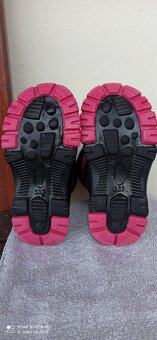 DĚTSKÉ ZIMNÍ SNĚHULKY (velikost 25) - 4