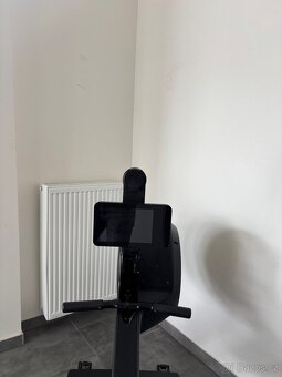 Technogym Skillrow – profesionální veslovací trenažér 🟩 - 4