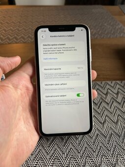 Prodám iPhone 11 64gb (100% kondice baterie) - 4