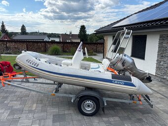 Motorový člun Grand 5 osob - 4
