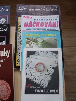HÁČKOVACÍ PŘÍZE A KNIHY O HÁČKOVÁNÍ, VYŠÍVÁNÍ .... - 4