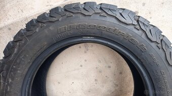 pneu na Ofroad 215 .65..16 - 4
