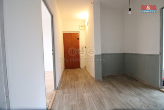 Pronájem bytu 2+1, 62 m², Orlová, ul. Masarykova třída - 4