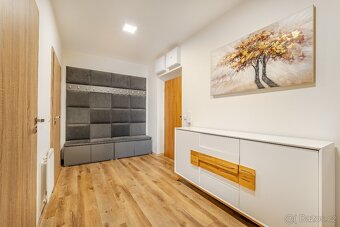 Prodej bytu 3+kk, Hruškové Dvory - 4
