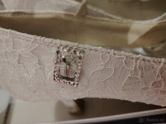 Bílé svatební/plesové lodičky vel.40 - 4