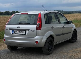 Ford Fiesta 1.4 benzín - 4