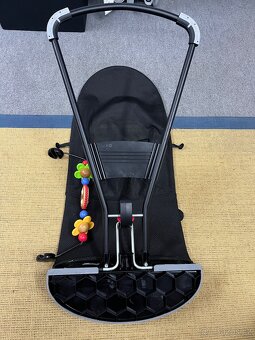 Houpatko, lehátko Babybjörn s mesh potahem, vcetne hracky - 4