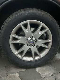 Volvo XC90 2,4 136kw AWD nafta - 4