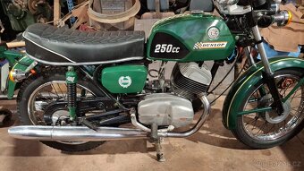 Čz 250 . - 4