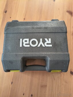 Vibrační bruska Ryobi EOS 2410 N s kufrem - 4