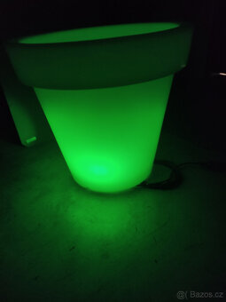 Velké svítící květináče - 4