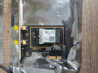 Síťová karta Intel AX210. - 4