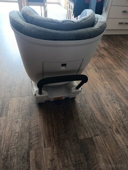 Otočná autosedačka 9-15 kg - 4