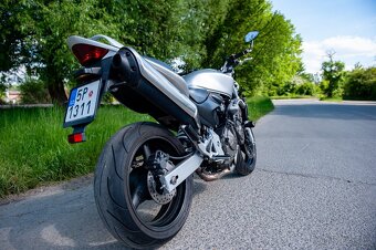 Honda CB600 Hornet s moderním LED světlem - 4