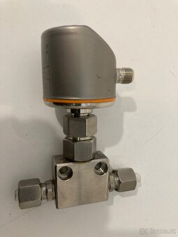 Flowmeter IFM SI5000 s adapterem E40129 - 4