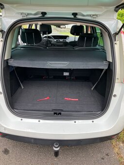 Renault Grand Scenic - BOSE edice - 1.6DCi 96kW 7míst - 4