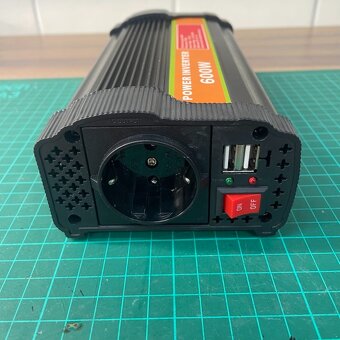 BYGD P600U - měnič napětí 12V na 230V 600W - 4