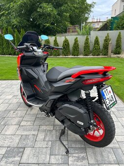 Aprilia SR GT 125i ABS Sport - 4