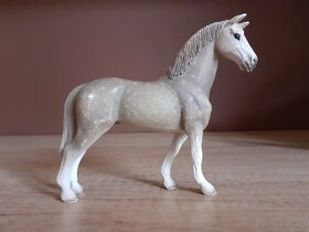 SCHLEICH Koně SBĚRATELSKÉ FIGURKY 12 - 4