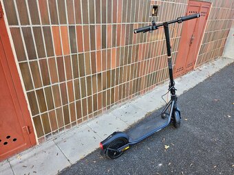 Elektrická koloběžka Ninebot KickScooter F2 Pro E by Segway - 4