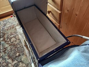 Retro starožitný kočárek pro panenky se sklápěcí střechou - 4