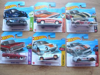 AUTÍČKA HOT WHEELS - 4