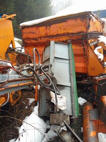 Prodám traktorová sekačka příkopu stpc 133 - 4