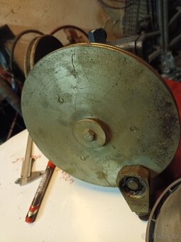 Elektromotor s převodovkou - 4