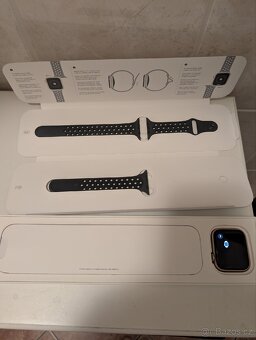 Apple Watch SE 44mm - 4