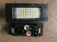 LED panely na podsvícení SPZ vozů BMW, nehlásí chybu - 4