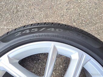 NOVÁ 245/40 R18 letní originál Alu sada na Audi A5/S5 - 4