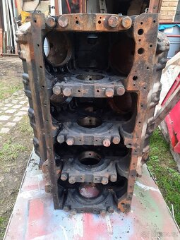 Prodám blok motoru na kirovec K-700 Yamz 238 - 4