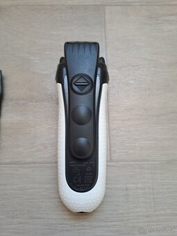 Holici strojek BRAUN 3020s - 4