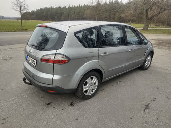 Ford S-MAX 2.0i - 7 míst - 4