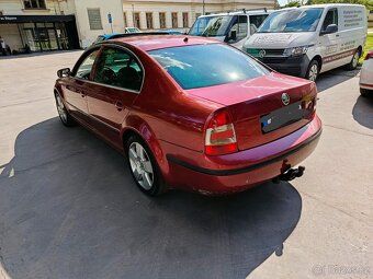 Superb 2.5 TDI V6 114KW automat - 4