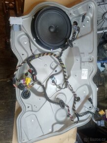 Prodám stahovačky oken z Octavia 2 combi - 4