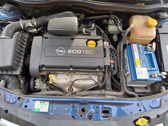 Opel Astra - 4