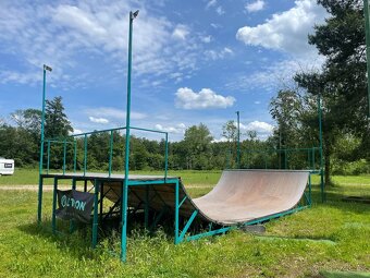 U rampa - profesionální venkovní povrch SKATESMART - 4