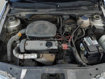 VW GOLF 3 1.6 Mpi - 4