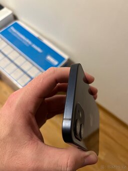 Apple iPhone 12, 64GB - 4