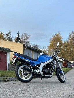 Suzuki GS 500 E - 4