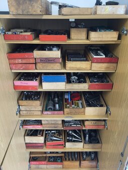 Frézka FA3 AV, včetně kompletního vybavení pracoviště - 4