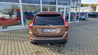 Volvo XC60 2,4D 120kW kůže - 4