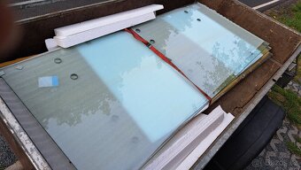 Tvrzené skleněné balkonové zábradlí Isotherm ,cena za 3 ks - 4