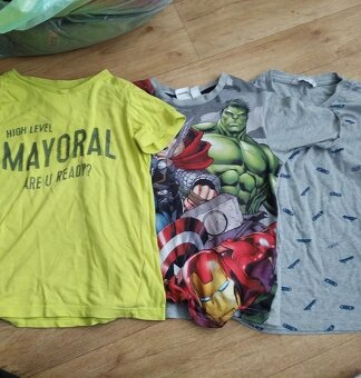 4x tričko, vel.okolo 128, cena za vše - 4