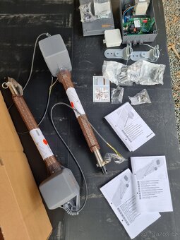 Pohony pro dvoukřídlé brány Hörmann - 4