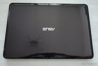 ASUS Vivobook F556U - 4