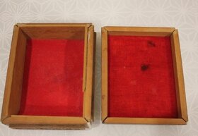 Stará dřevěná vyřezávaná krabička zdob. kostí - 4
